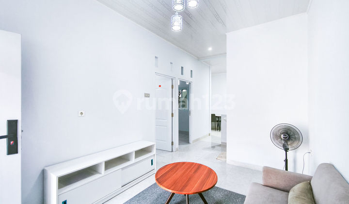 House 12 Minutes to Sentosa Hospital SHM Facing North KPR Assisted J-36006