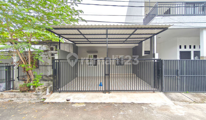 South-Facing House 15 Minutes to ITC BSD City with KPR Assistance J-37044