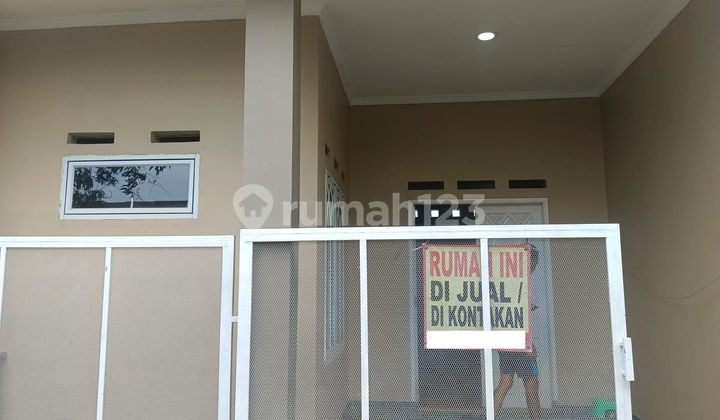 SHM House 2 Bedrooms in Tangerang 15 Minutes to Station Ready to Move In J44154