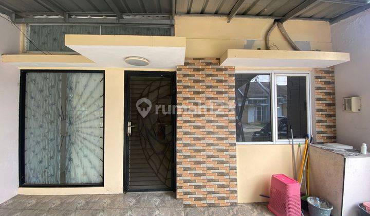 Rumah Strategis Free Renov dekat Paradise Walk Serpong J25005 2