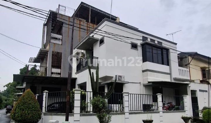 Dijual Rumah Sektor 1 Hoek 2 Lantai Gading Sepong