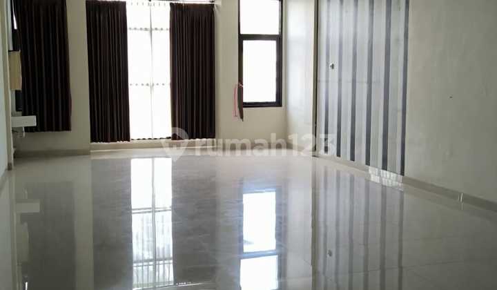 Dijual Ruko 3 Lantai Boulevard Gading Serpong