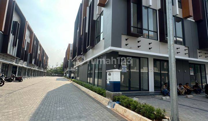 Disewakan Ruko Hoek Campton Baru Dan Bagus Bsd City