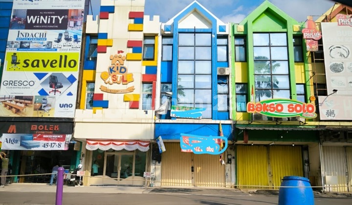 For Sale 3-Storey Shophouse Boulevard Gading Serpong For Sale 3-Storey Shophouse Boulevard Gading Serpong