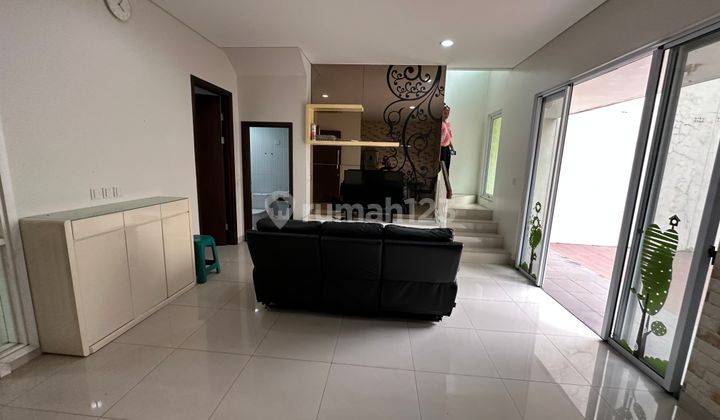 Disewakan rumah Fully Furnished bsd city 2