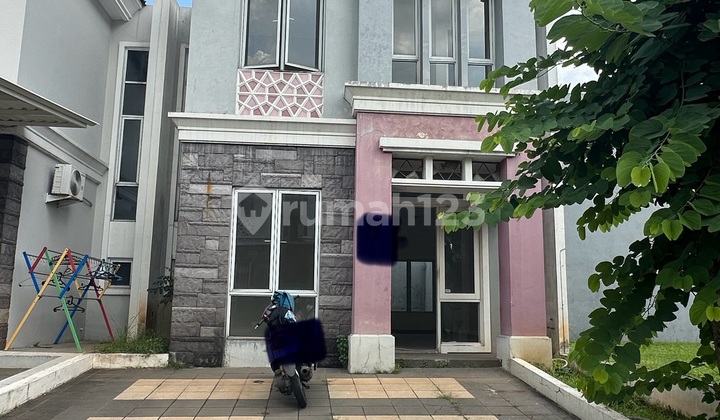 Very cheap for sale, 2-story house in Bohemia cluster, Gading Serpong. Very cheap for sale, 2-story house in Bohemia cluster, Gading Serpong.