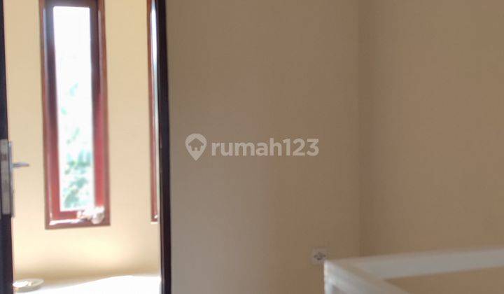 Rumah Baru 2 Lantai Setu Jakarta Dekat Tol JORR 5