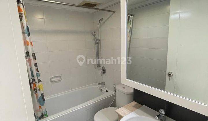 Dijual Batavia Apartment 2 Kamar Tidur Semi Furnished 5