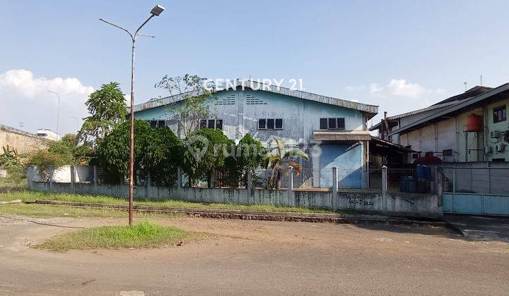 Gudang Bekas Pabrik Di Kawasan  Industri 1 KM Toll Gate Cibitung 2