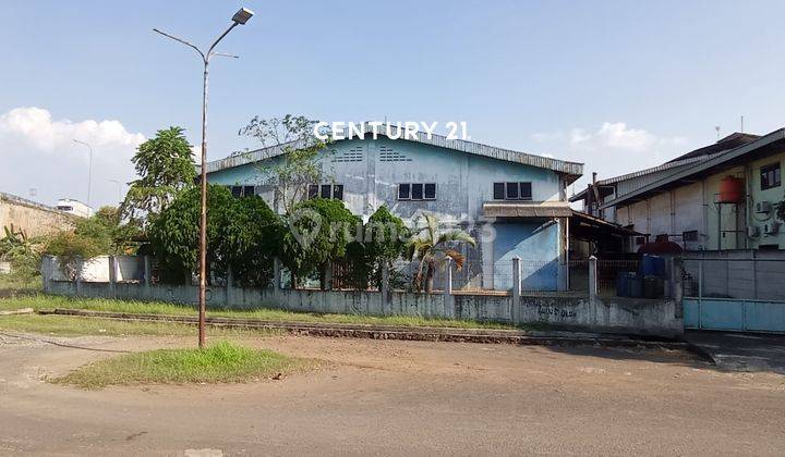 Gudang Bekas Pabrik Di Kawasan  Industri 1 KM Toll Gate Cibitung 1