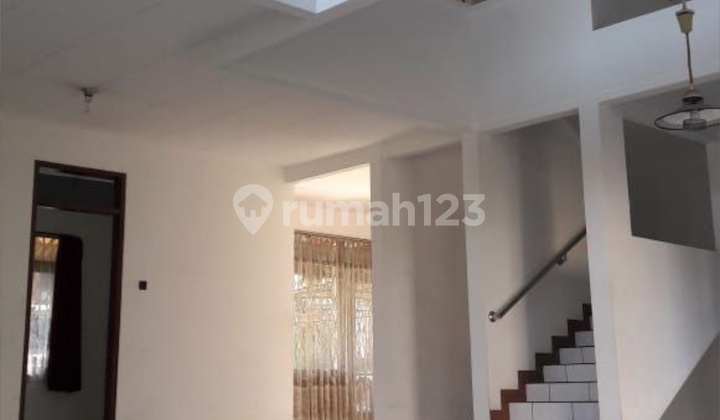 Dijual Rumah Gunung Batu, Bandung 2