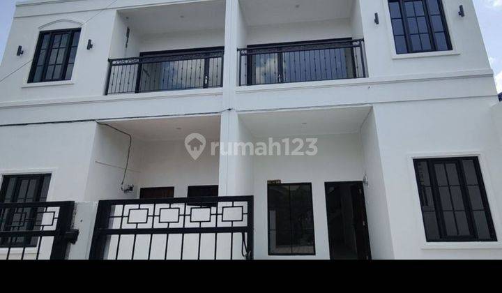Rumah Scandinavian mewah kopo permai 1