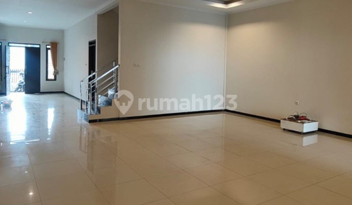 Sewa Rumah Homey Mekar Wangi