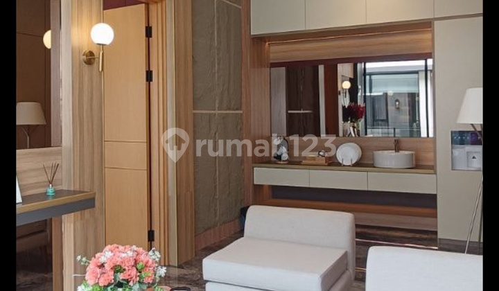 Rumah Mewah Kota Baru Parahyangan