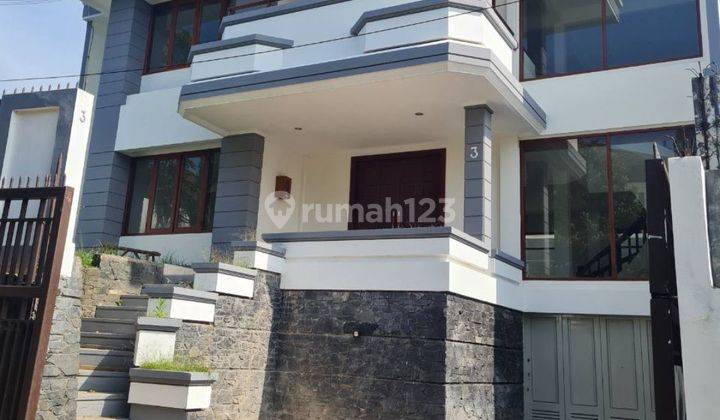 Rumah Minimalis View Kota Bandung 1