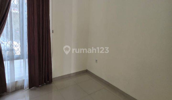 Sewa  Rumah Semi Furnished Di Alamanda, Graha Padma , Semarang Barat 2