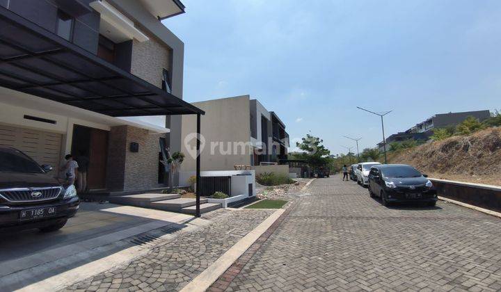 Rumah Mewah Furnished With View & Pool Di Montana Candi Golf 1