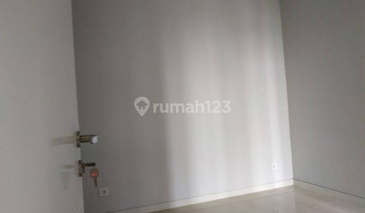 Disewakan Rumah Semi Furnished Citra Grand 4