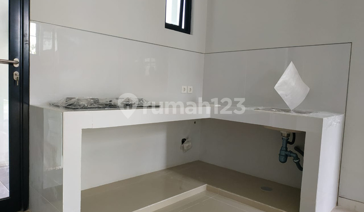Disewakan Rumah Semi Furnished Citra Grand 7