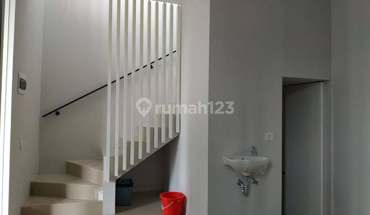 Disewakan Rumah Semi Furnished Citra Grand 11