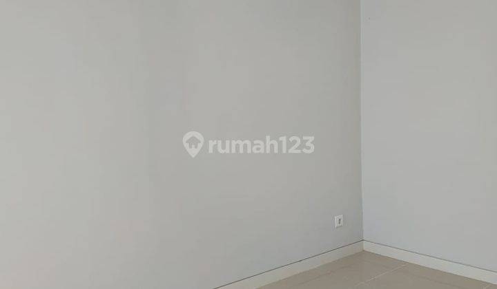 Disewakan Rumah Semi Furnished Citra Grand 13
