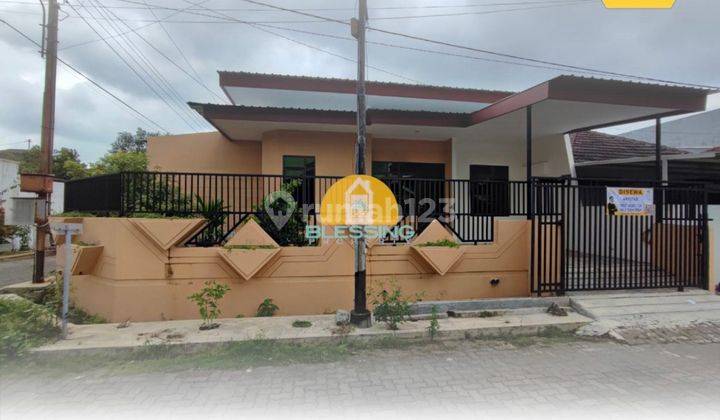 Disewakan Rumah Hook, Puri Anjasmoro. Sudah Renov. Dekat Bandara 1