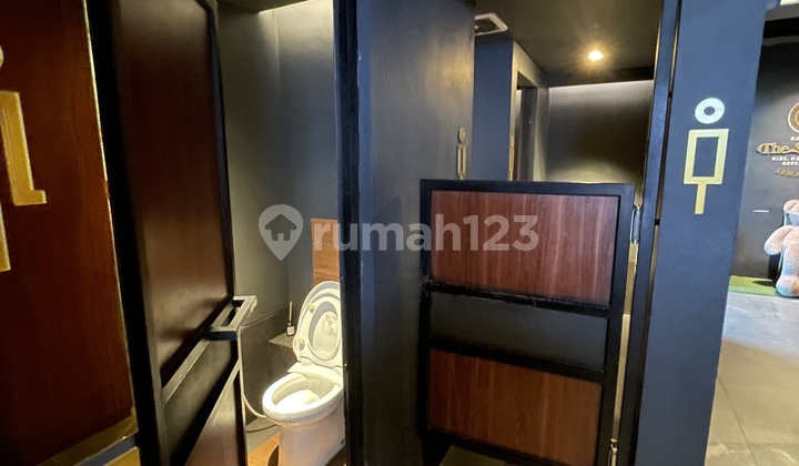 Ruang Usaha Lantai 2 di Gajahmungkur. Cocok Kantor / Padel Store 2