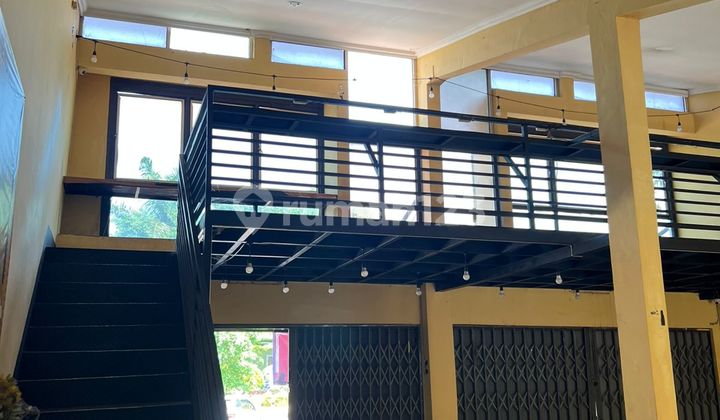 Ruko 3 Lantai Plong Dekat Unimus Kedungmundu. Parkir Luas