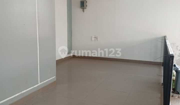 For Sale House in The Icon Cosmo Bsd City. Near Aeon Mall