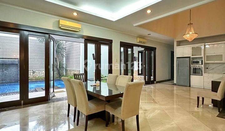 Rumah mewah murah private pool turun harga Masi Nego keras 4