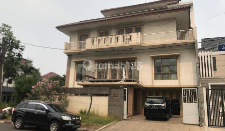 Rumah Siap Pakai Taman Villa Meruya 1