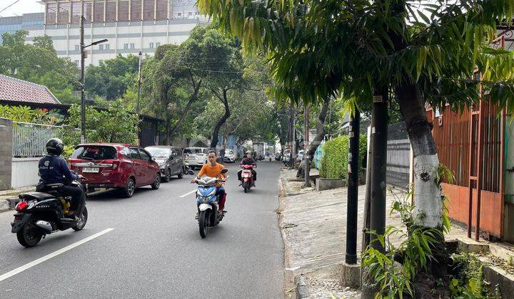 Rumah Tua Tomang Utara  2