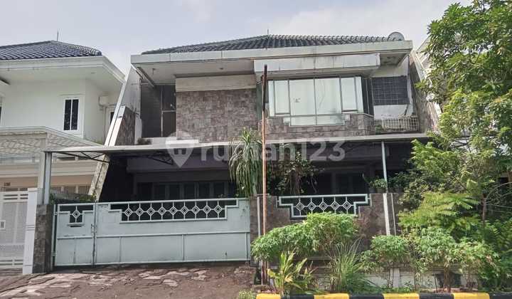 Two-story Intercon house 2