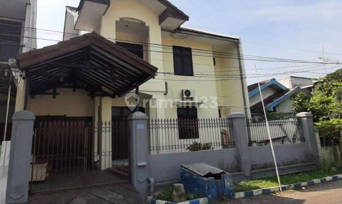 Rumah Dijual Dekat Pusat Kota Sidoarjo (ring 1) Rumah 2 Lantai Shm Sudah Renovasi Selatan 2