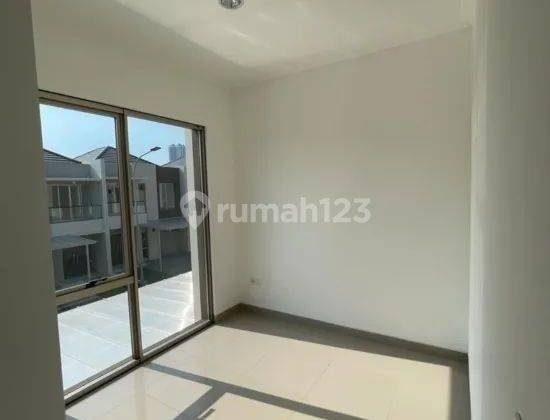 Rumah minimalis pik 2 2