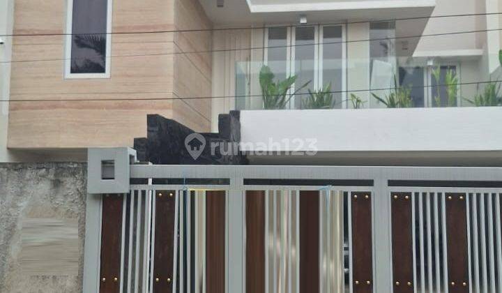 Rumah Cantik 2 Lantai Siap Huni Di Kebayoran Lama Jaksel Ra13592 1