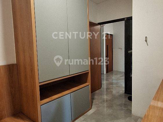 Rumah Modern Minimalis 2 Lt Siap Huni Di Adora Permata PU15069 2