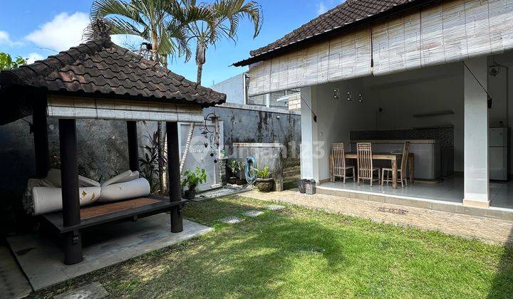 Rumah 1 Lantai 2 Kamar Tidur Ada Taman Di Jalan Bidadari Seminyak Badung Rumah Bagus SHM di Seminyak Square, Jl. Kayu Aya, Gg. Karna, Kerobokan Kelod, Kuta Utara, Badung, Bali, Indonesia, 80361, Seminyak 1