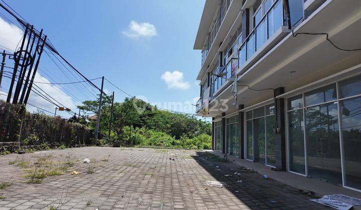 SHOP 3 STORIES STRATEGIC LOCATION ON MAIN ROAD NEAR STP NUSADUA CAMPUS IN NUSADUA 3 Floors Unfurnished Good SHM - Certificate of Ownership in Dharmawangsa, Nusa Dua 1