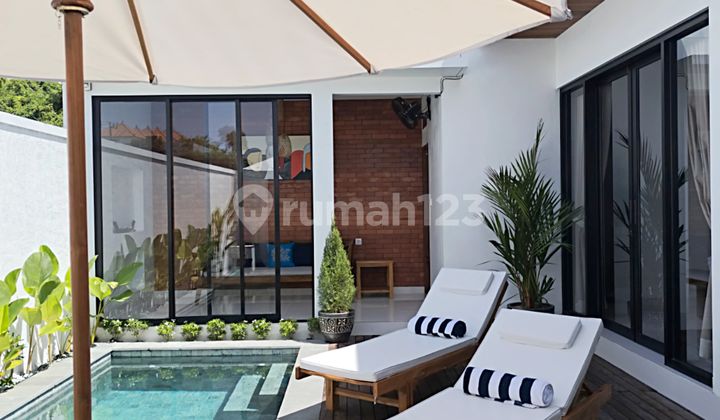 New Villa 2 Bedrooms Large 120 M Furnished Near Gwk in Ungasan