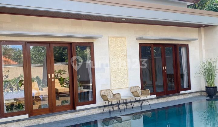 Spacious 400m2 Villa with 2 Bedrooms Fully Furnished, Large Garden, Close to Nusa Dua Beach in Nusa Dua Villa