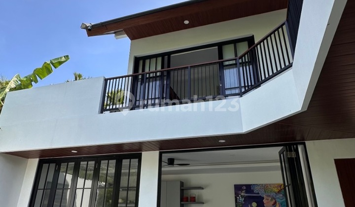 Villa 2 Lantai Luas 150 M2 Kamar Tidur 3 Ada Private Poll Di Taman Sakura Jimbaran Rumah Bagus di Perumahan Taman Sakura, Jl. Sakura Utama, Jimbaran, Kuta Selatan, Badung, Bali, Indonesia, 80361, Jimbaran