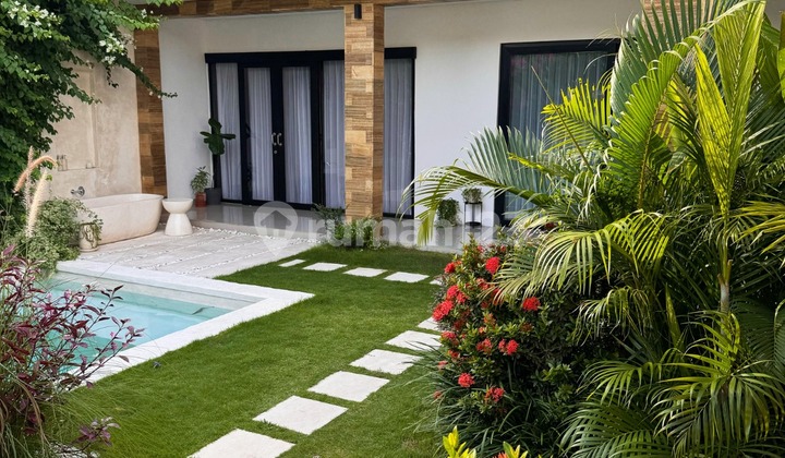 The Villa is Located in a Quiet Neighborhood with 2 Bedrooms and Complete Facilities in Seminyak, Badung, Bali