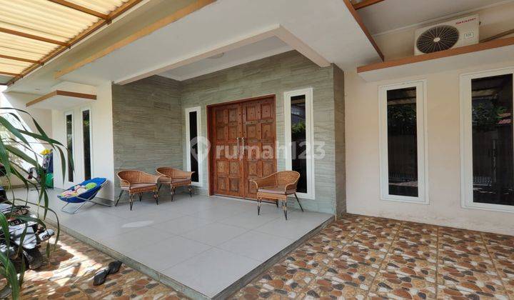 RUMAH CANTIK  2 LANTAI CARPORT LUAS DI DENPASAR BARAT 1