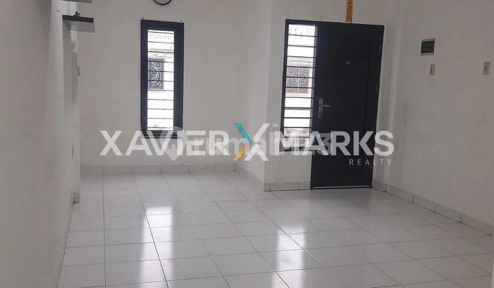 For Rent 3-Story Shophouse in Jelambar, West Jakarta