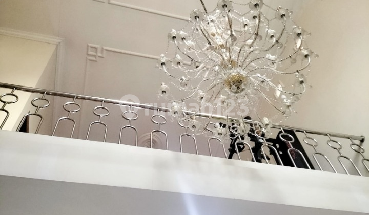 House in Citra 1 West Jakarta with SHM (Land Certificate), strategic location 2