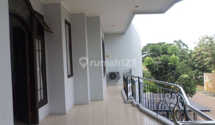 Rumah mewah 2 lantai graha family harga lelang 2