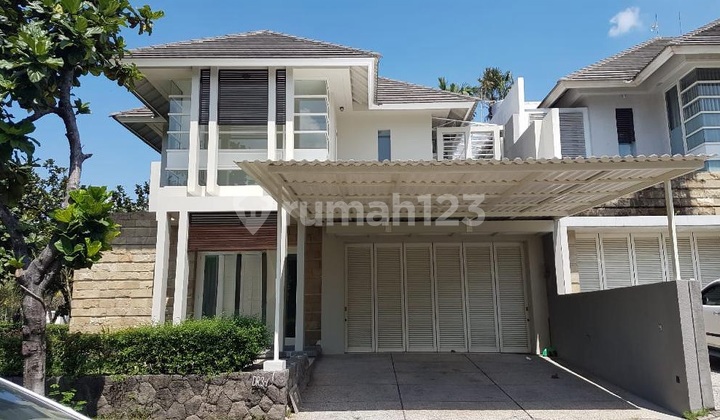 Sewa rumah mewah di diamond hill citraland