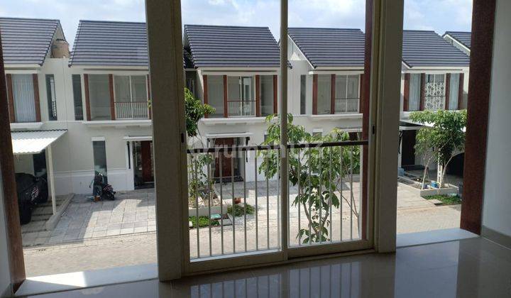 Termurah Rumah minimalis modern 2 lantai siap huni di grand harvest wiyung 2