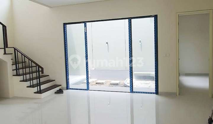 Murahh. Rumah mewah baru gress 2 lantai di citraland utama 2